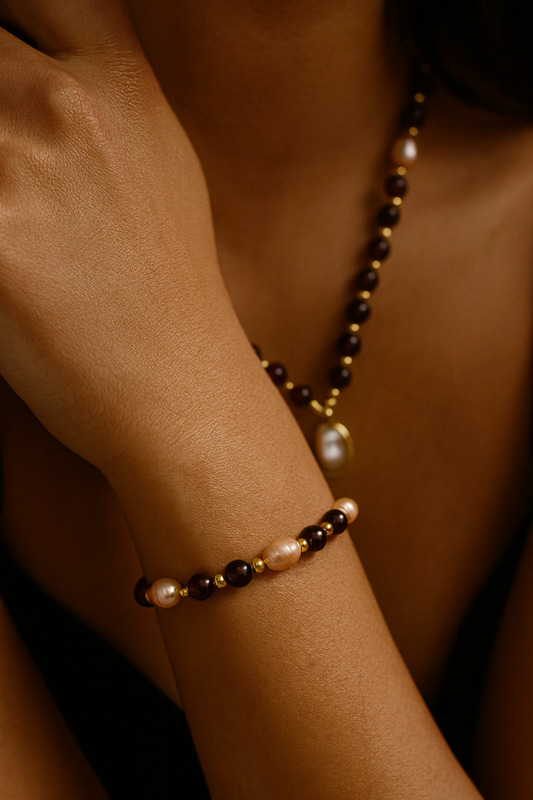 The combination of Garnet and Pearl