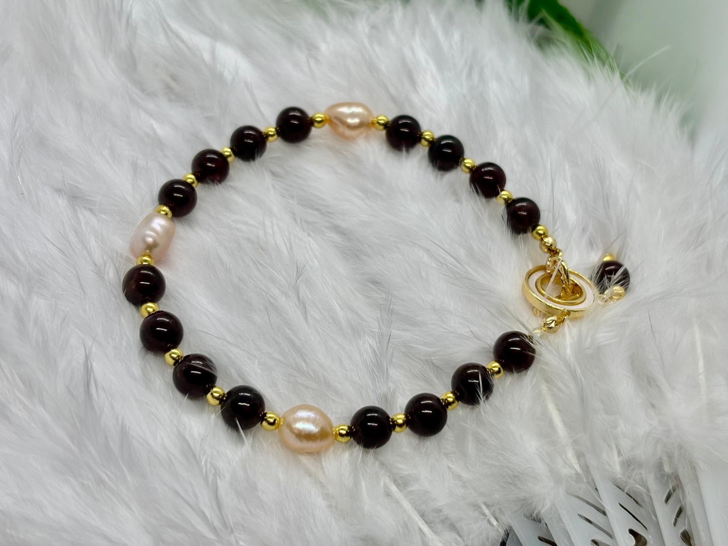 The combination of Garnet and Pearl