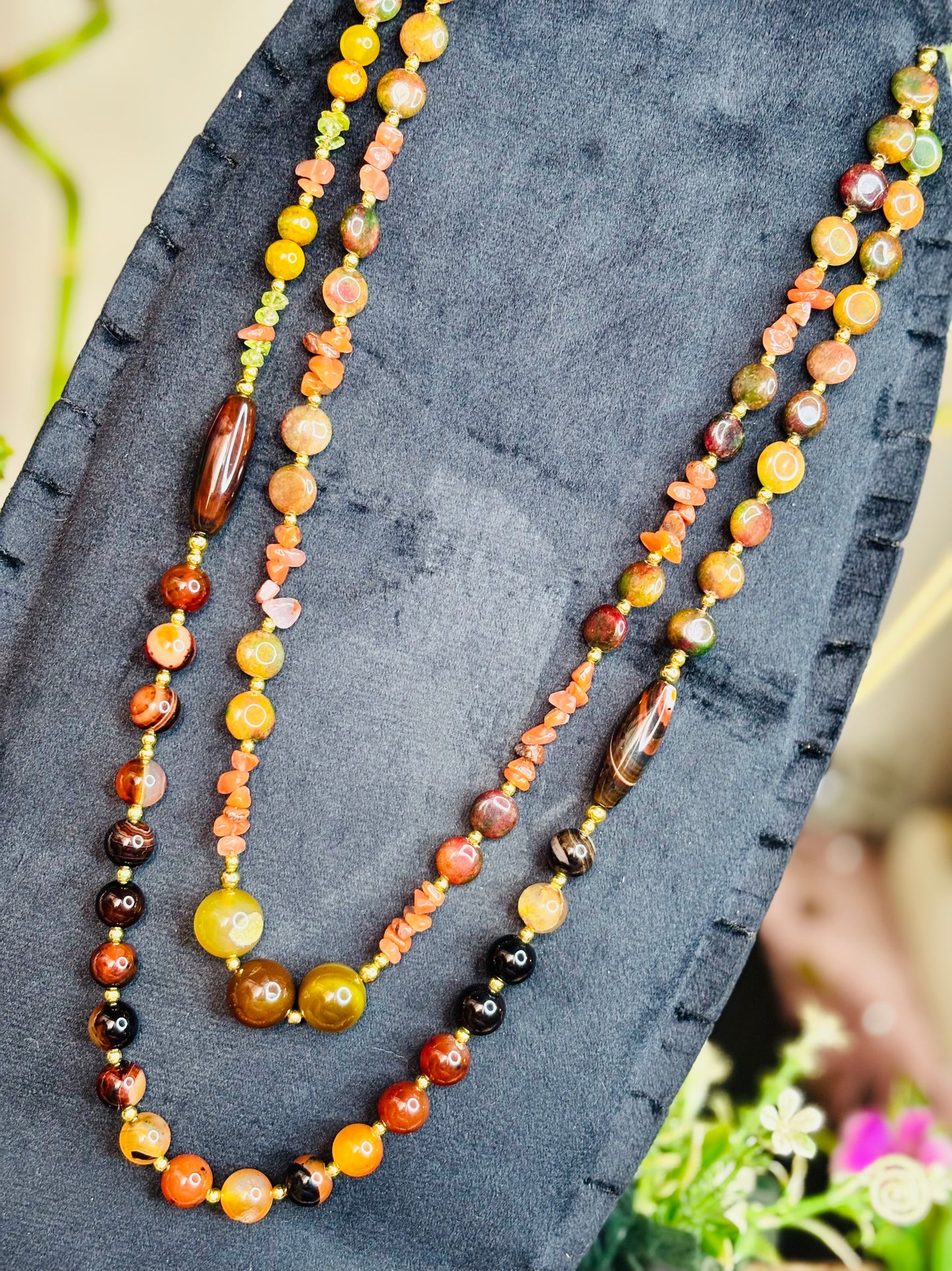 Solar Ember Necklace – طاقة حركة، شجاعة، وقوة داخلية