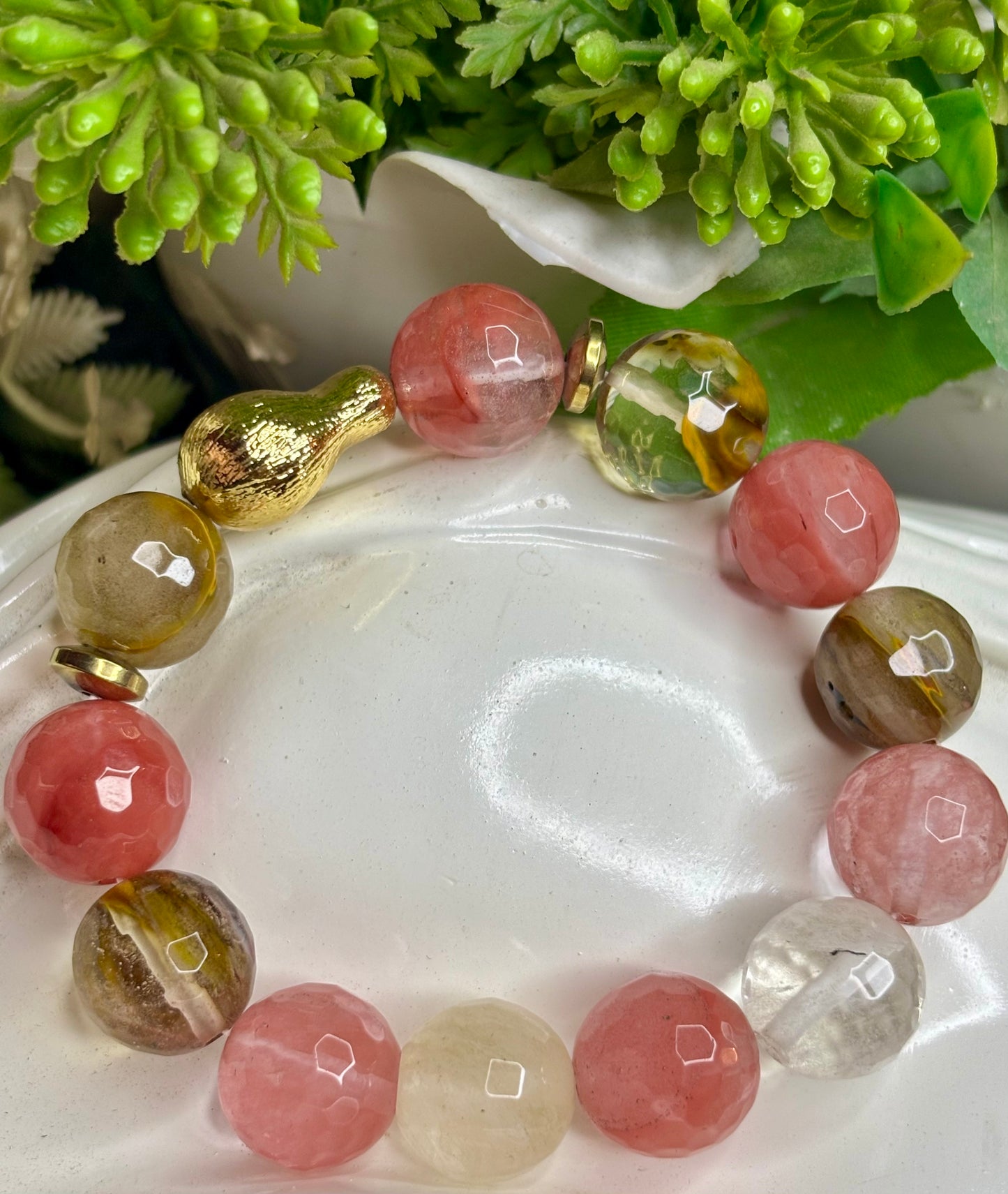 Blush Harmony Bracelet – Natural Agate & Quartz with Gold Accent